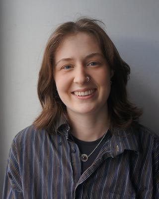 Ella Iles headshot
